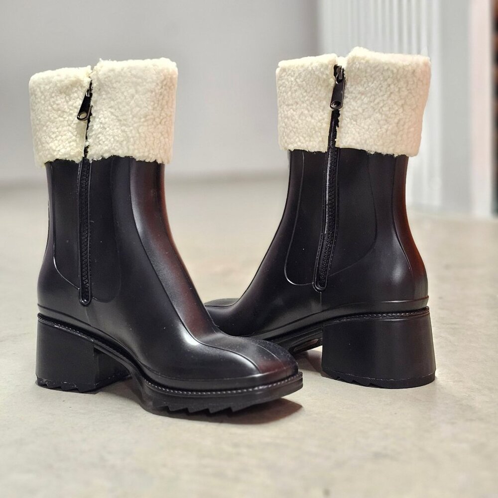 Shearling-Lined Womens Black Ankle Boots With Side Zippers & Lug Sole For Winter
